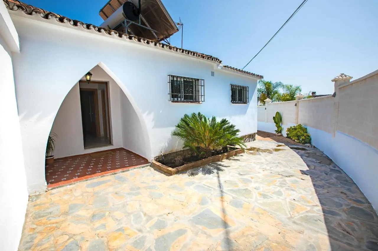 Oleholidays Villa Loleta Vistas Al Mar, 100 M Playa - Piscina Privada Marbella 0*,  Spanien